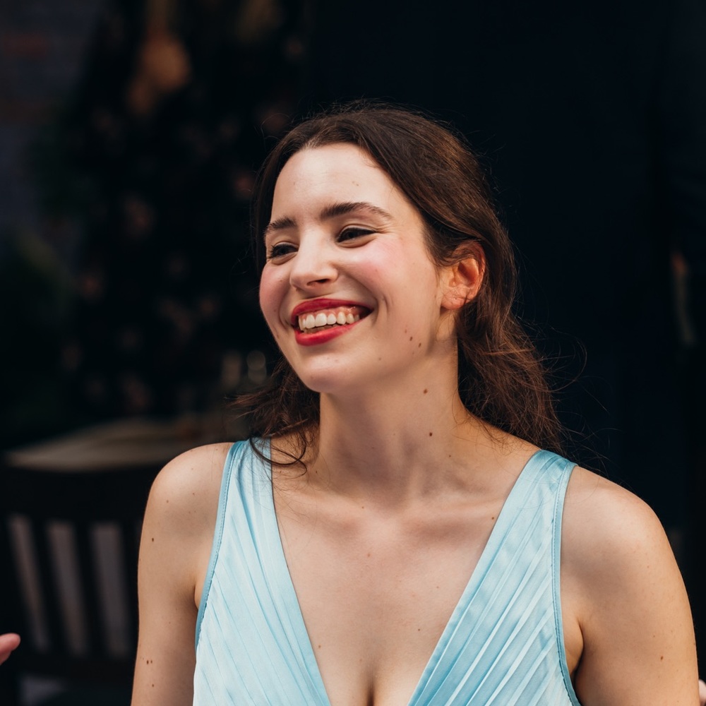 Meet your Posher, Esther